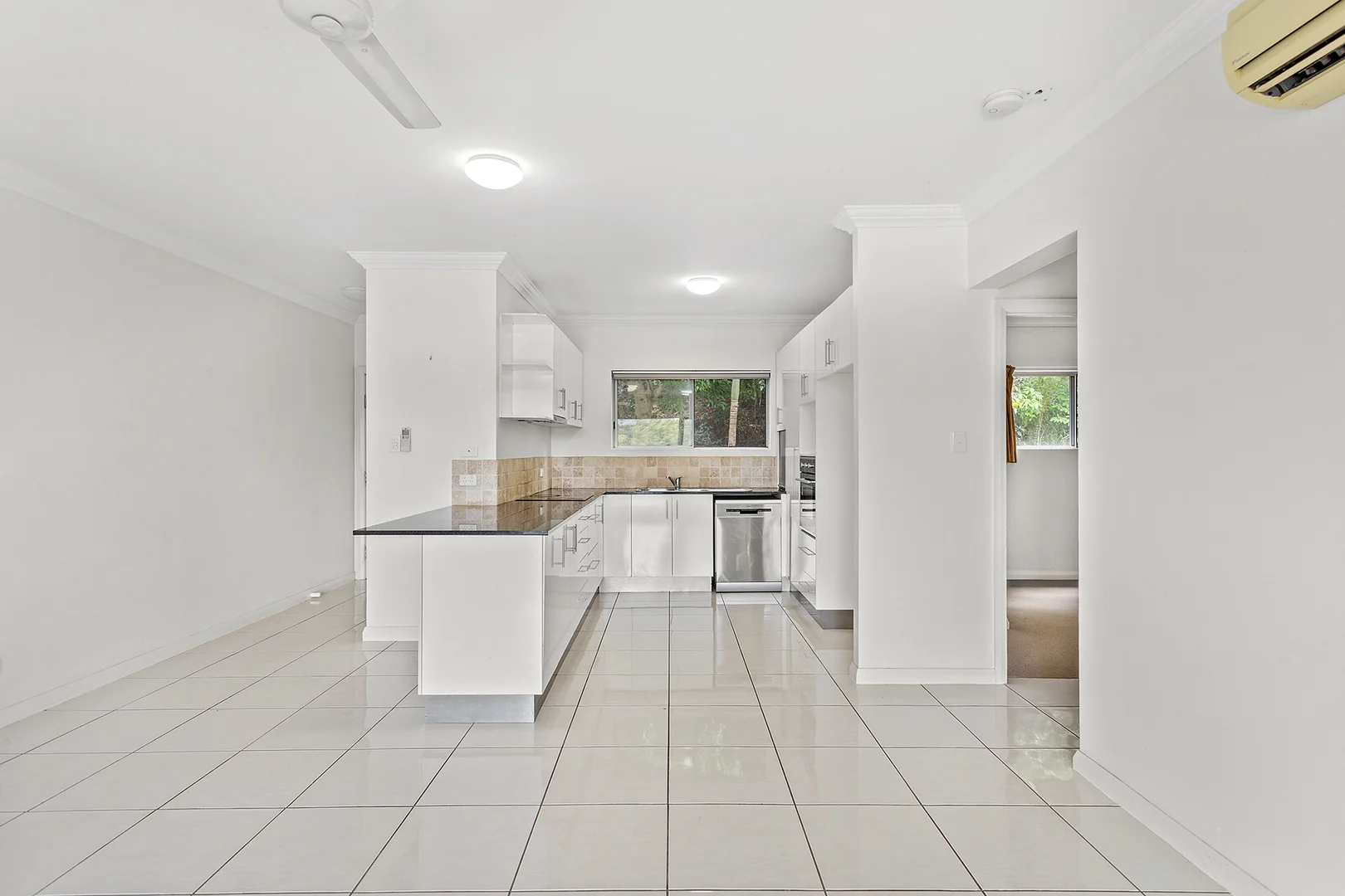 Additional image 10 of 48/3 Deloraine Close, Cannonvale QLD 4802