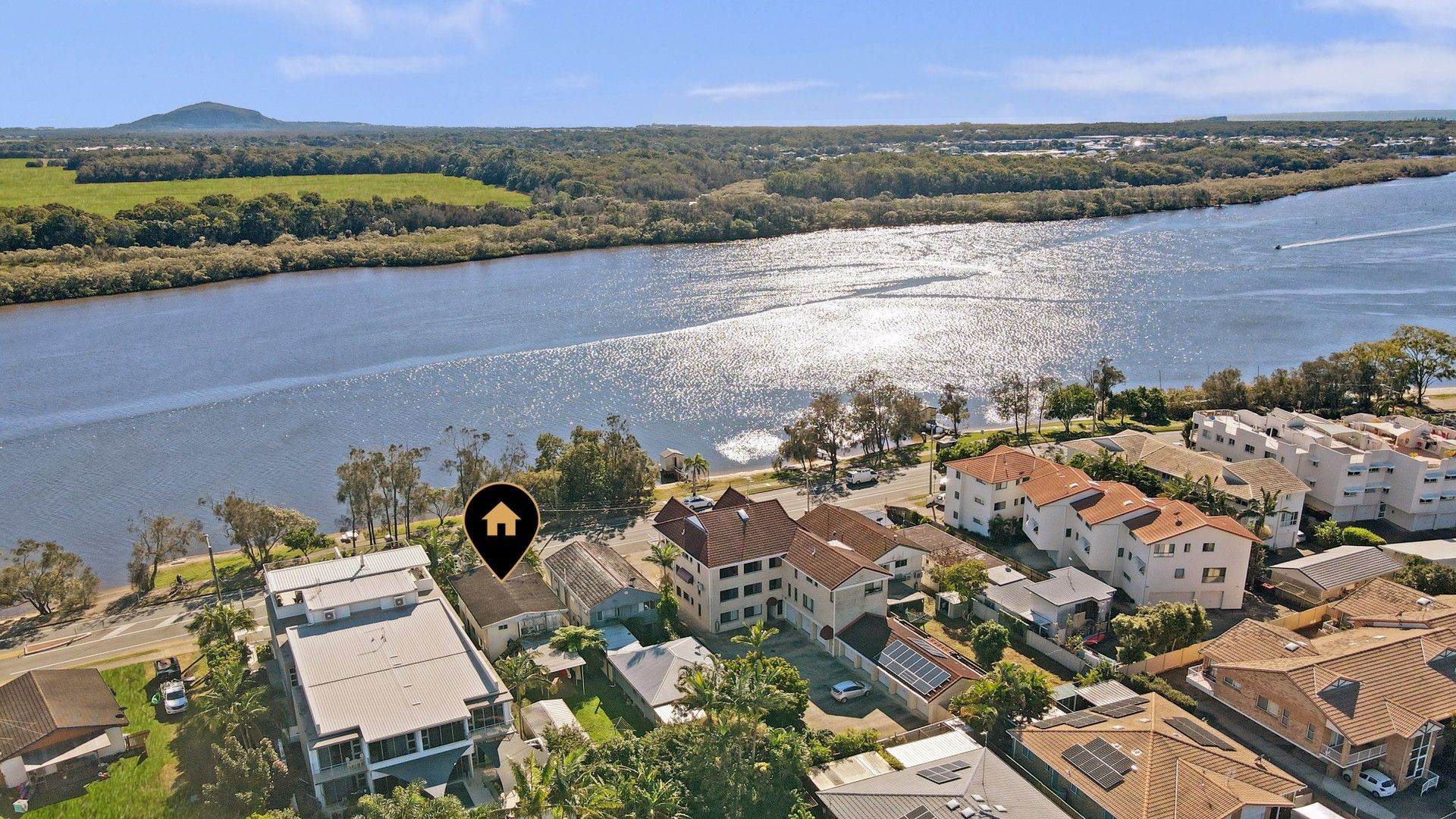 3 bedrooms House in 173 Bradman Avenue MAROOCHYDORE QLD, 4558