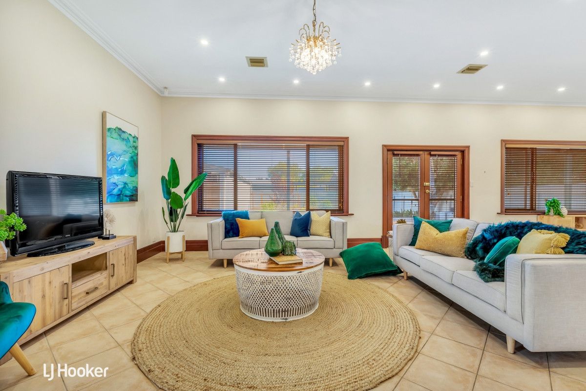 13 Claughton Road, Largs Bay SA 5016, Image 2