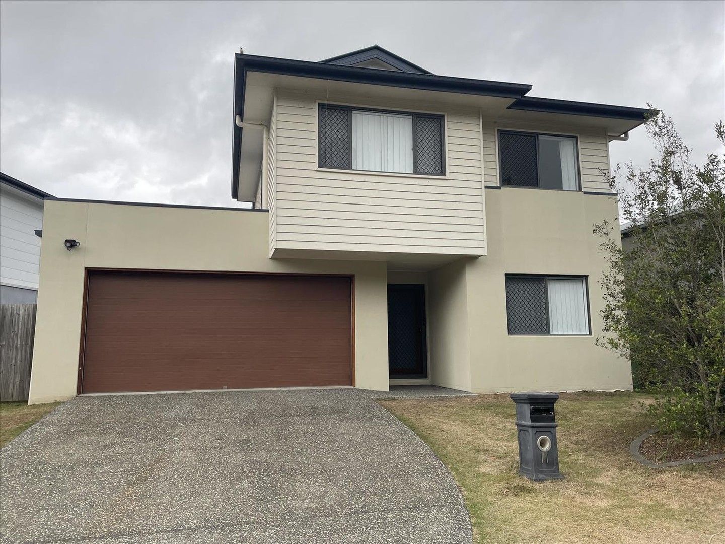 4 bedrooms House in 11 Bellarine Circuit COOMERA QLD, 4209