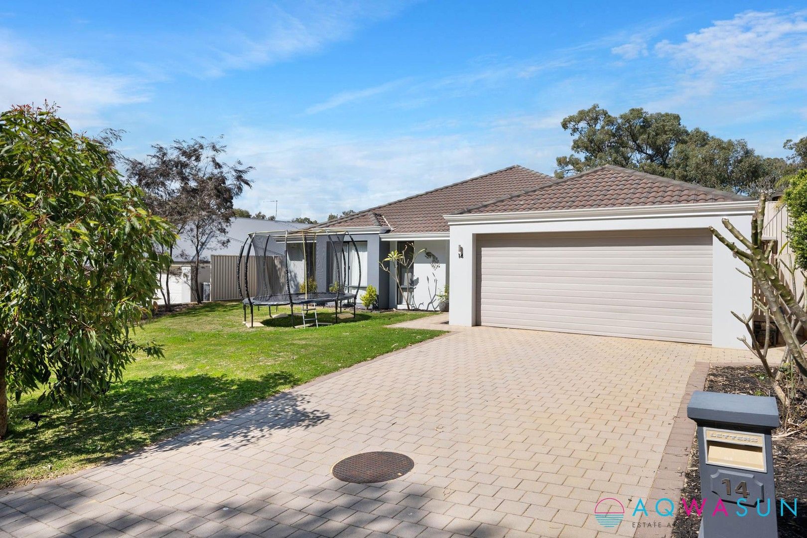 4 bedrooms House in 14 Anfield Court BALDIVIS WA, 6171