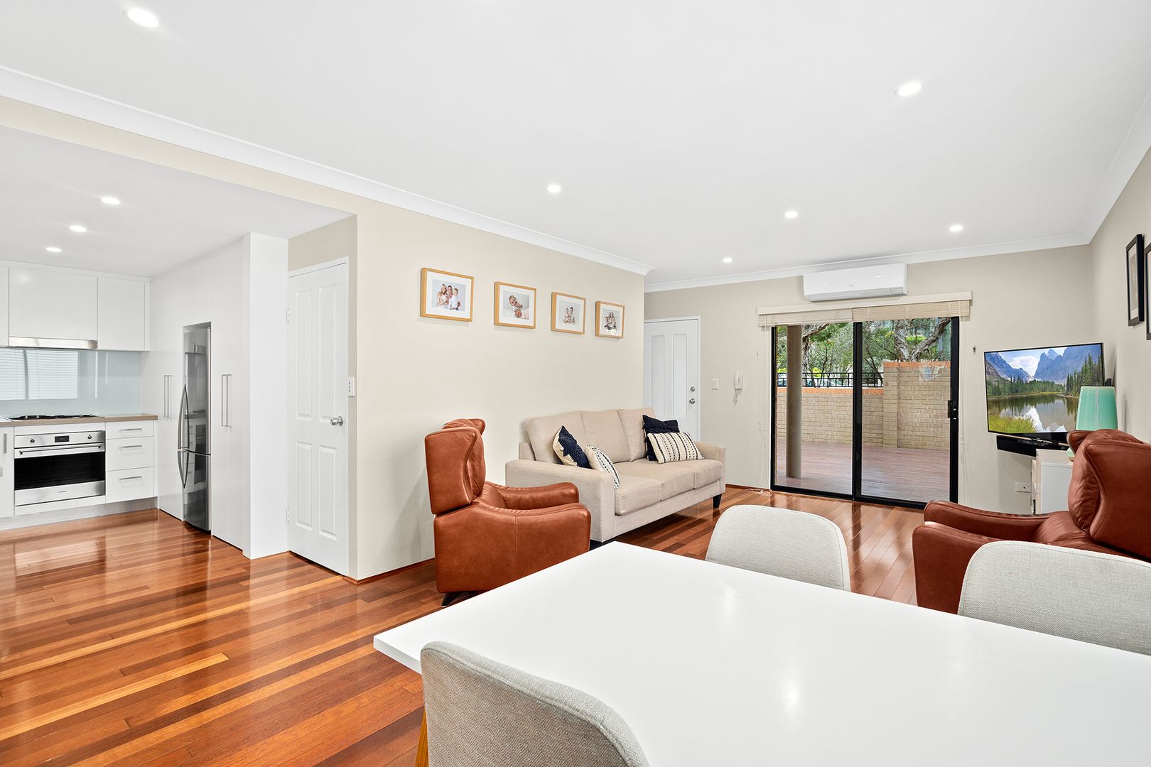 5/22-28 Premier Street, Gymea NSW 2227, Image 2