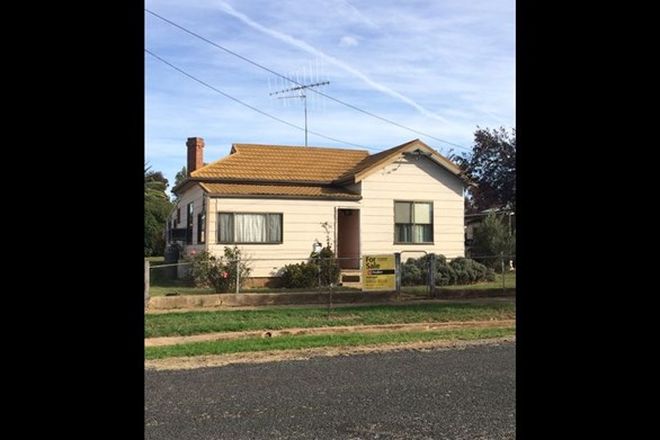 Picture of 11 Lachlan Street, YEOVAL NSW 2868