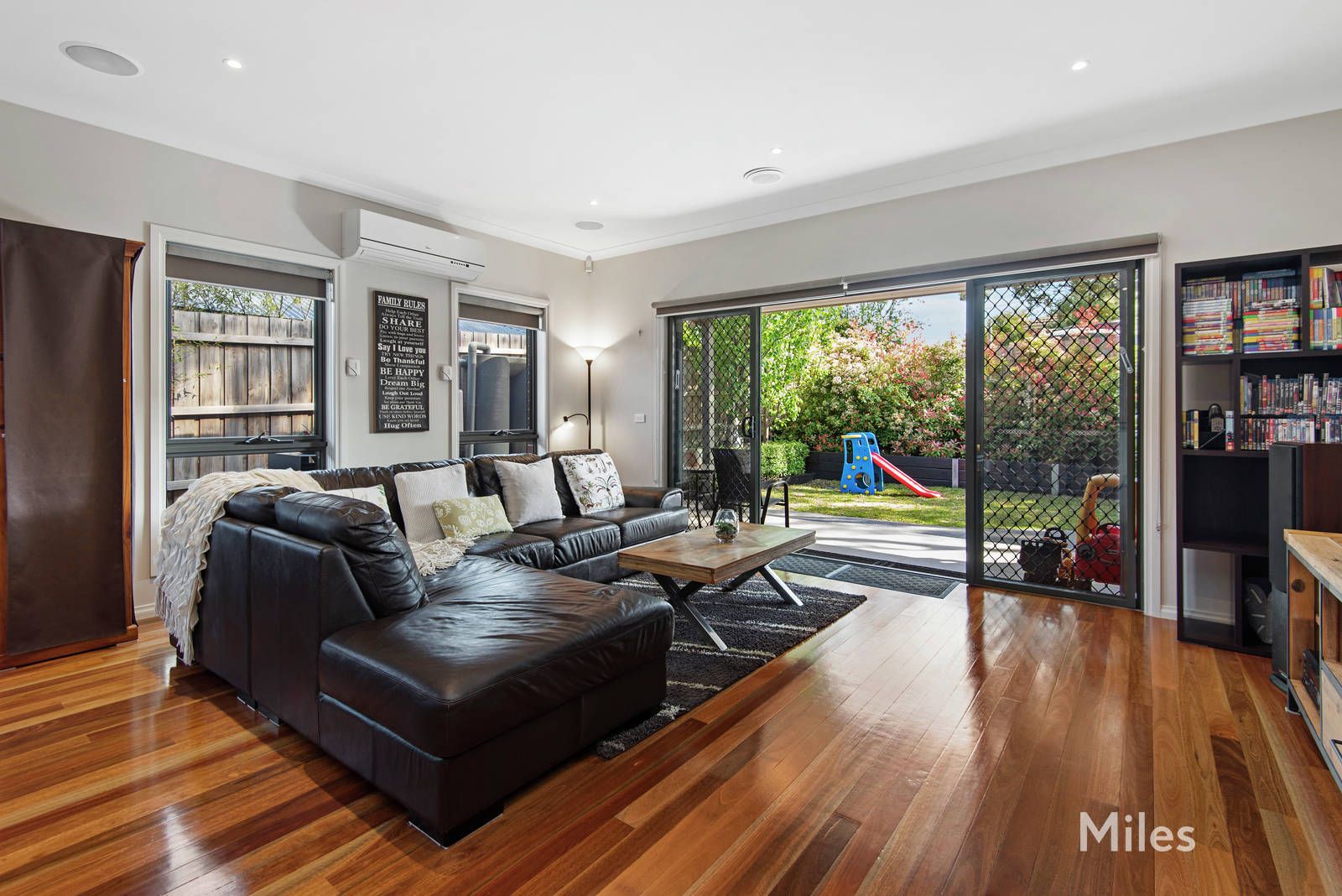 2/22 Shakespeare Grove, Heidelberg Heights VIC 3081, Image 2