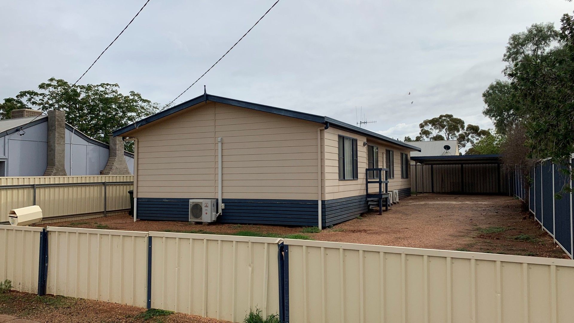4 bedrooms House in 91 Marshall Street COBAR NSW, 2835