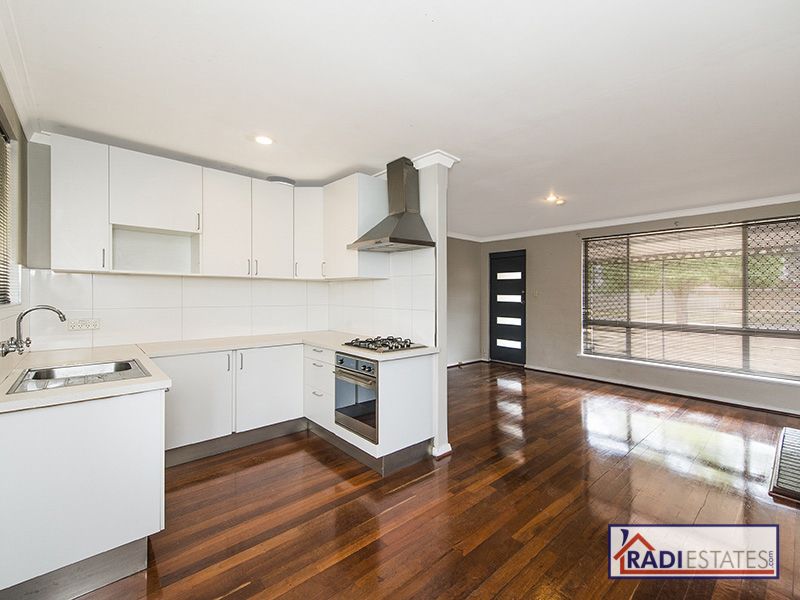 3 bedrooms House in 22 Gatton Way EMBLETON WA, 6062