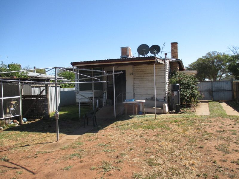 210 Woods Street, Donald VIC 3480, Image 2