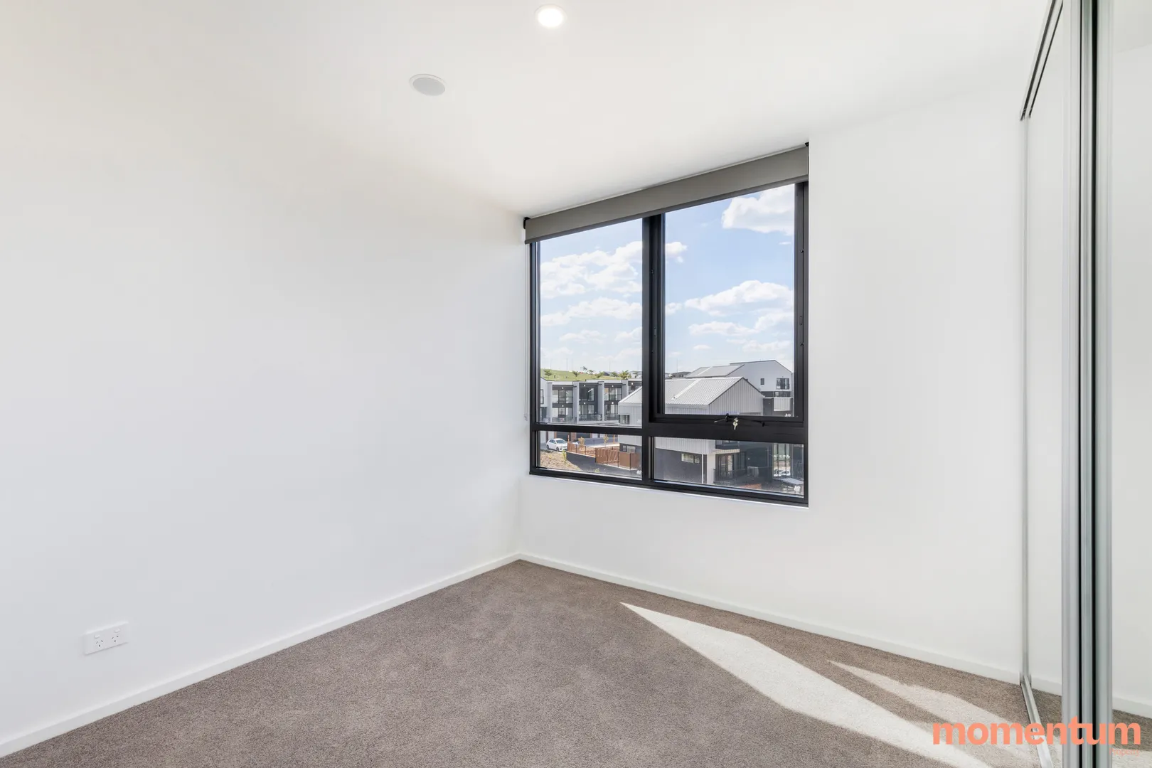 STUNNING TWO BEDROOM APARTMENT - View 2