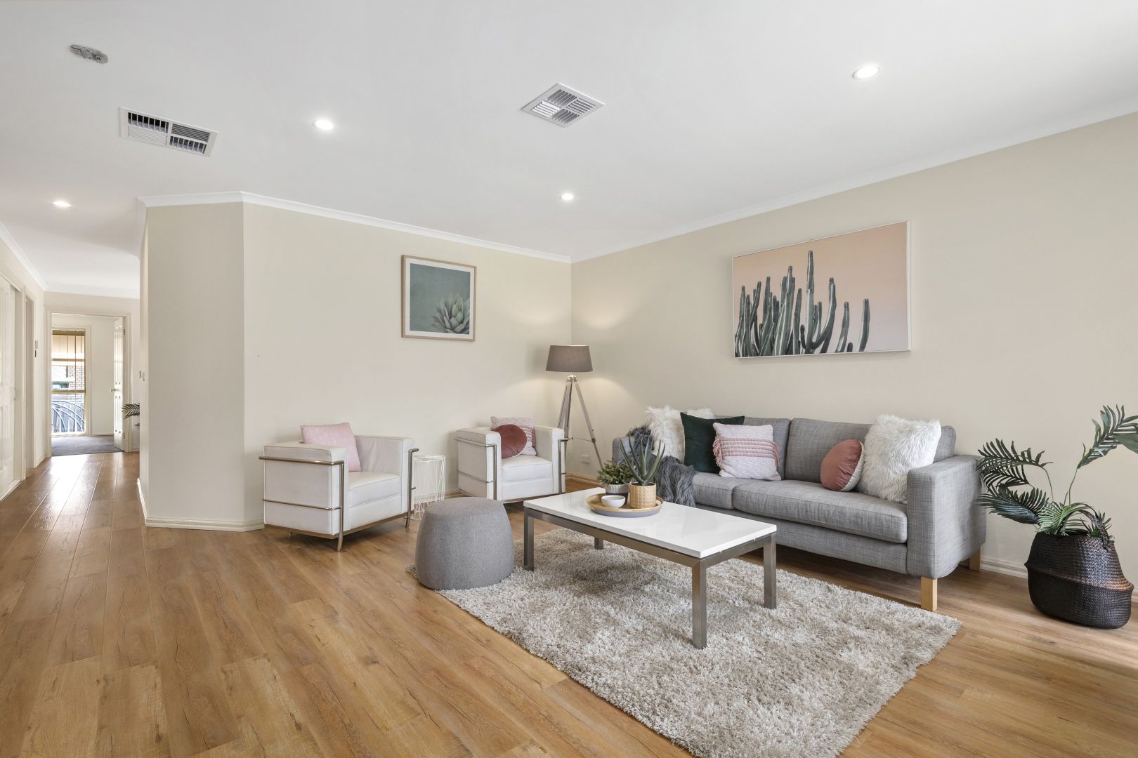 2/59 Prince Of Wales Avenue, Mill Park VIC 3082, Image 1