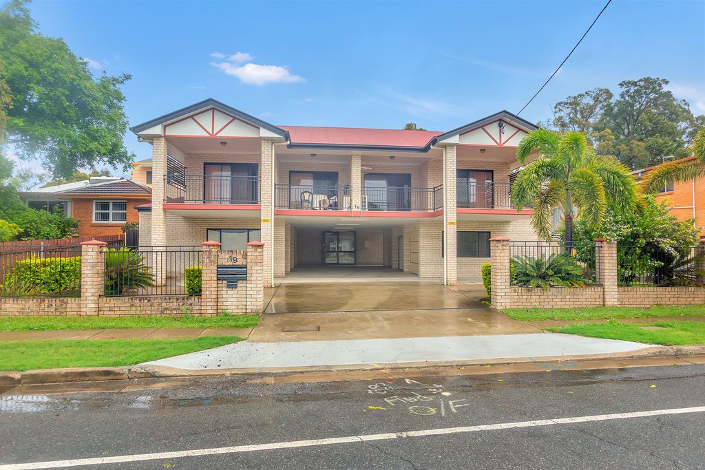 19 Broadwater Road, Mount Gravatt East QLD 4122 Domain