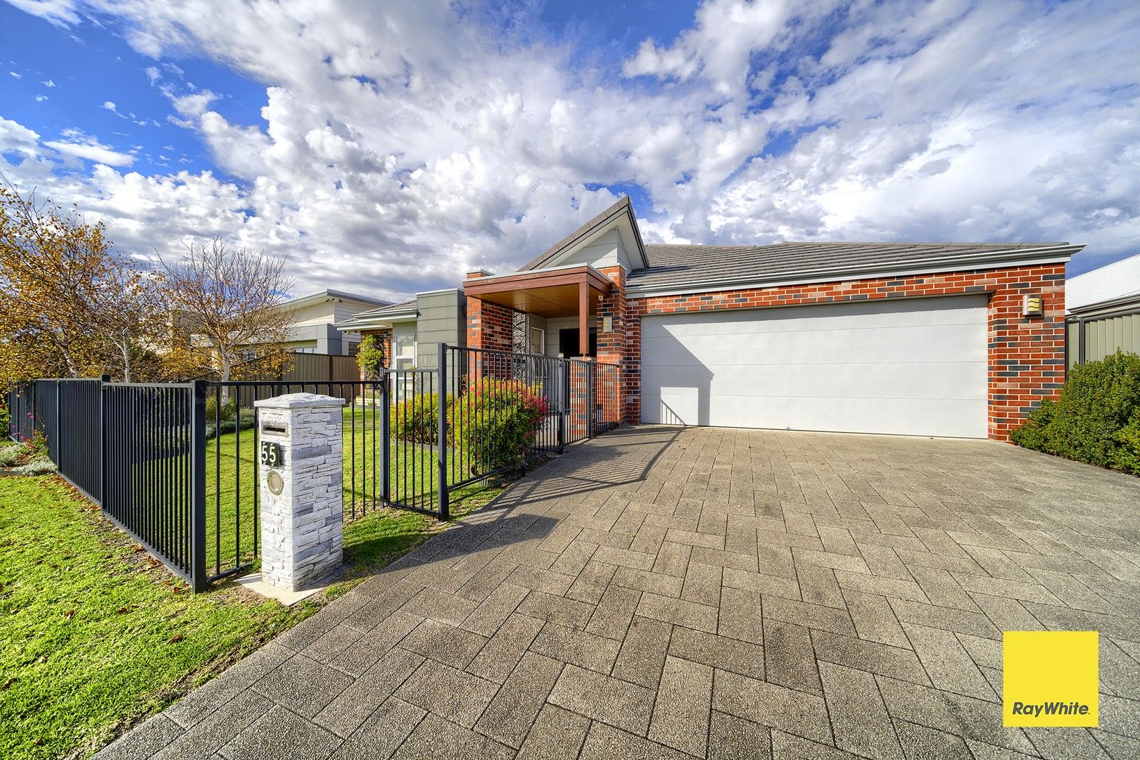 55 Houghton Boulevard, Head WA 6330 House For Rent 650