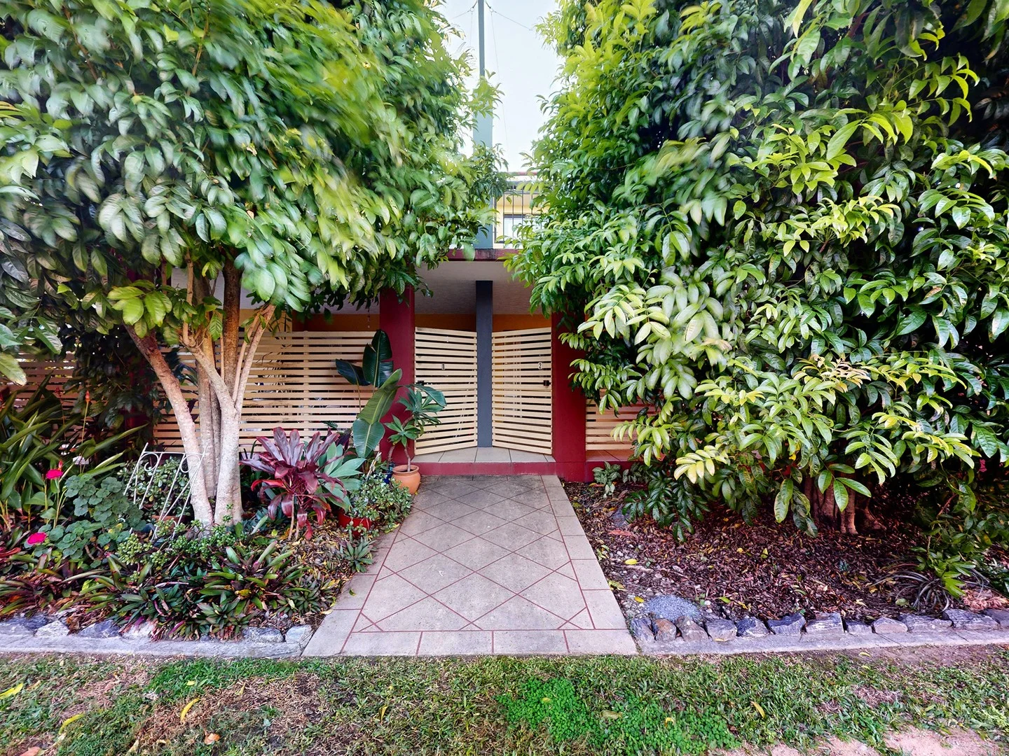 Additional image 3 of 2/23 Ridge Street, Greenslopes QLD 4120