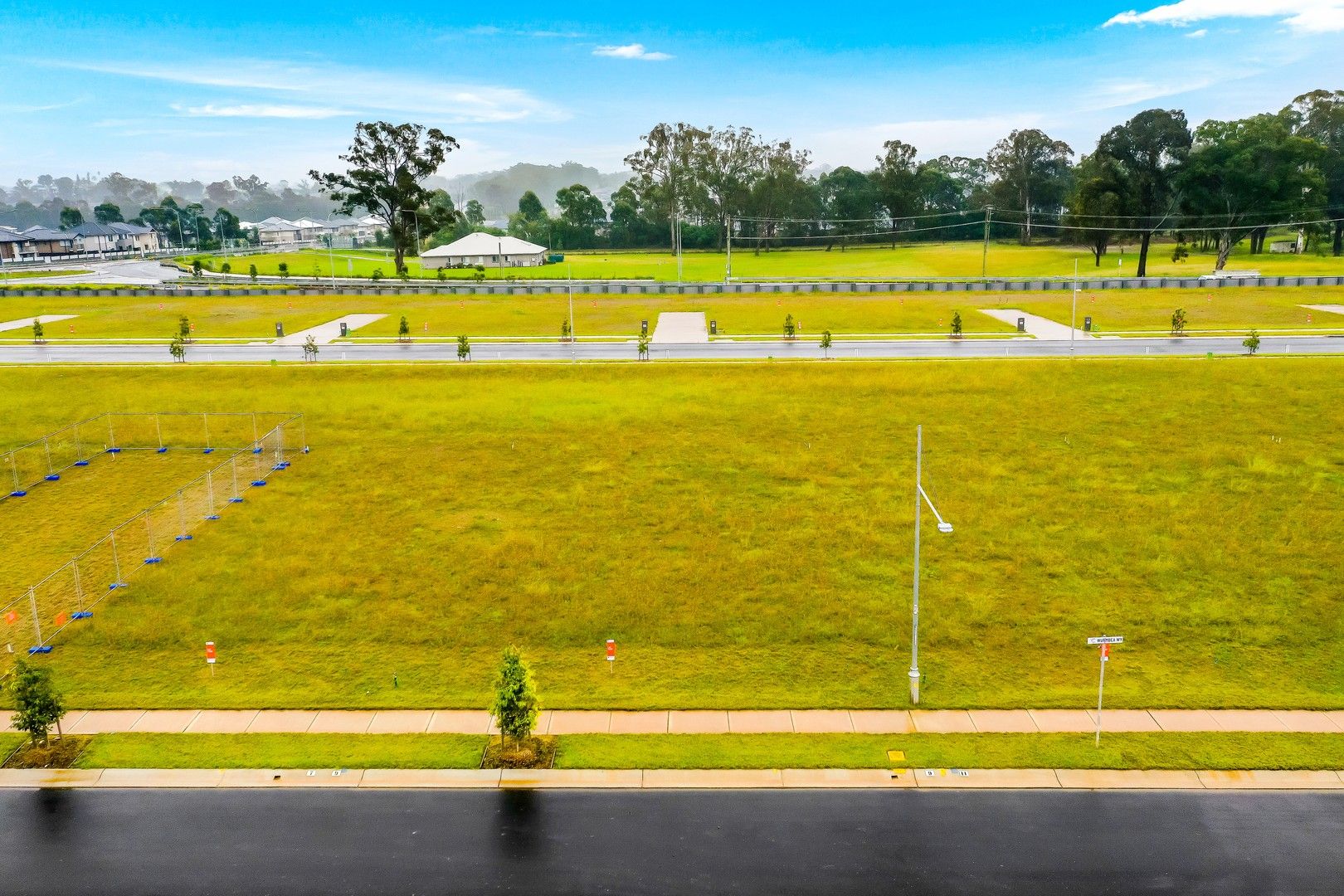 1 bedrooms House in 9 Wurmbea Way DENHAM COURT NSW, 2565