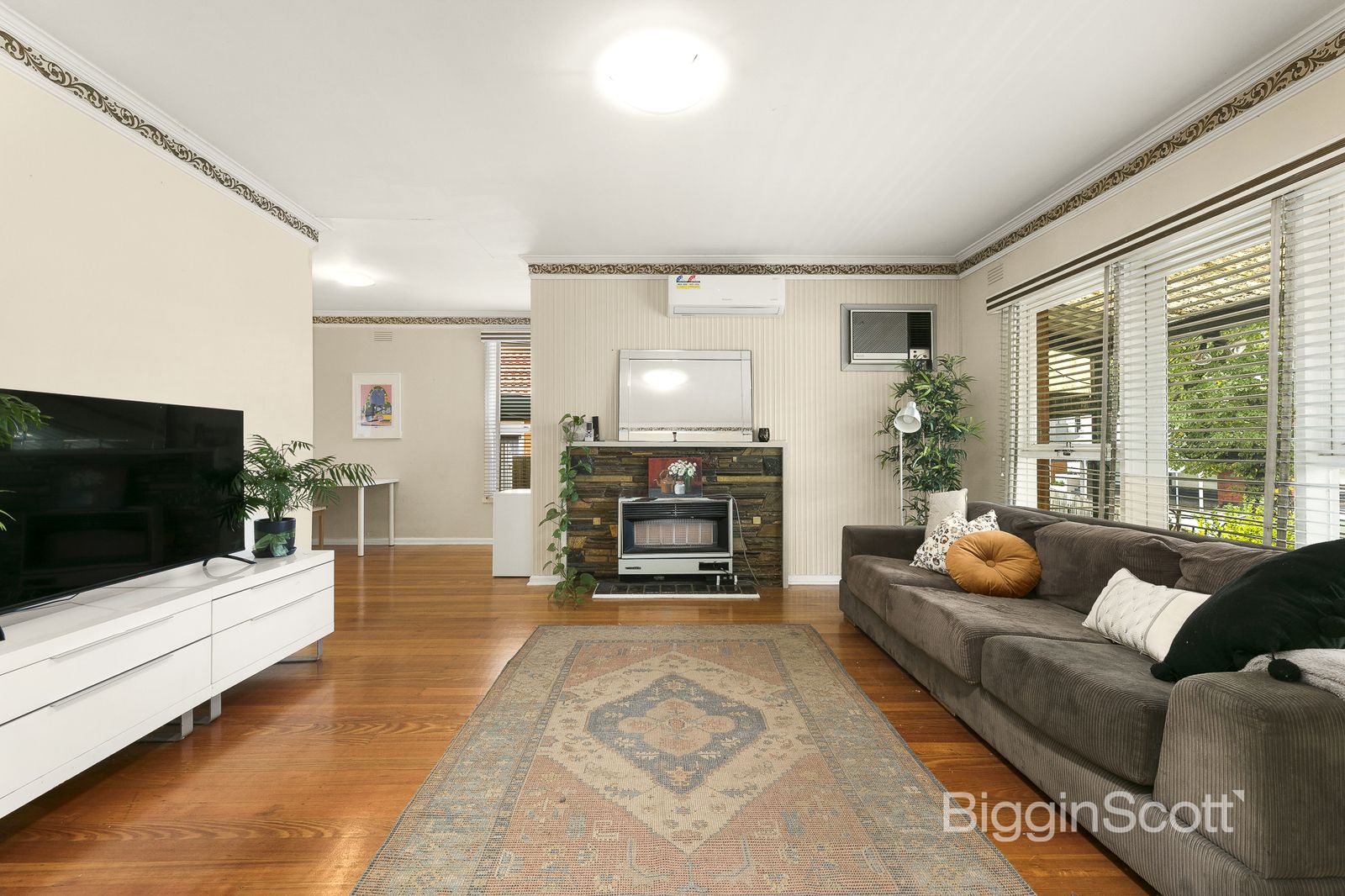 37 Epsom Road, Kensington VIC 3031, Image 2