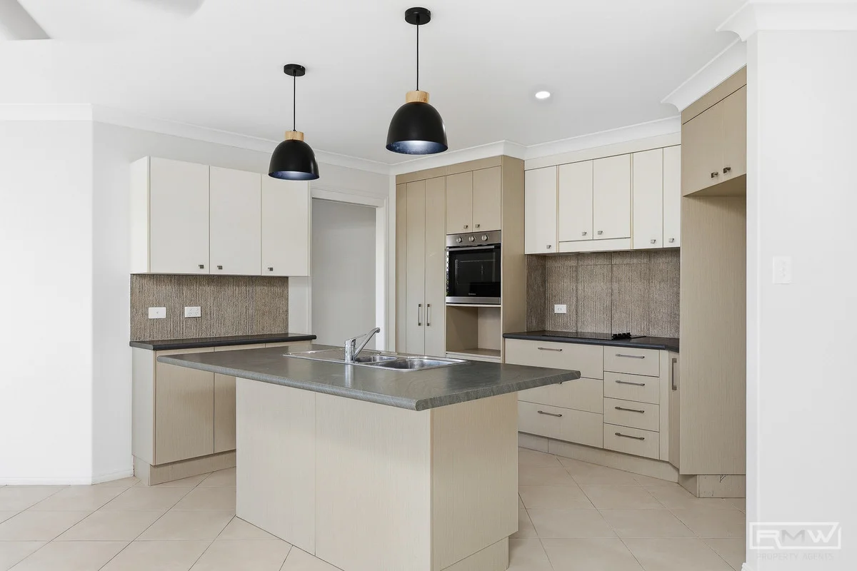 Additional image 7 of 16 Rosewood Street, Taranganba QLD 4703