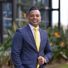 Ray White Ingleburn - Ashvin Maharaj