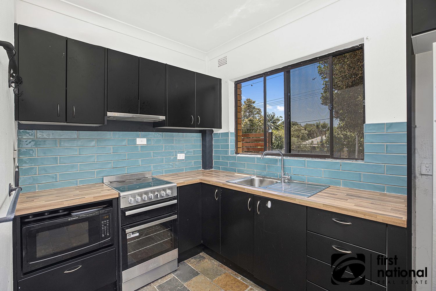 2/61 Azalea Avenue, Coffs Harbour NSW 2450, Image 2