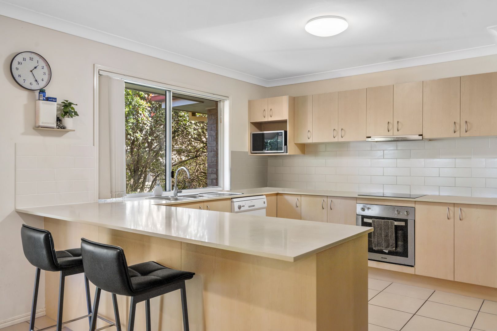 6 Shelley Avenue, Mount Warren Park QLD 4207, Image 2