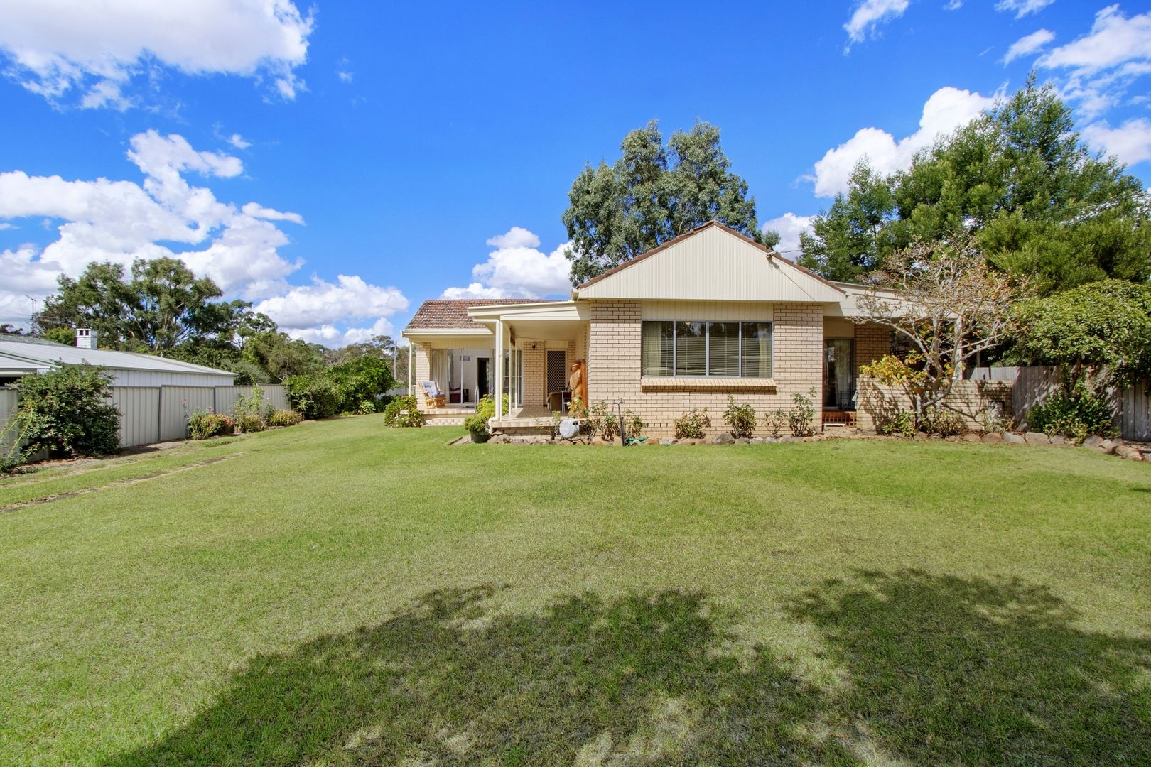 10 Wellington Street, Binalong NSW 2584, Image 1