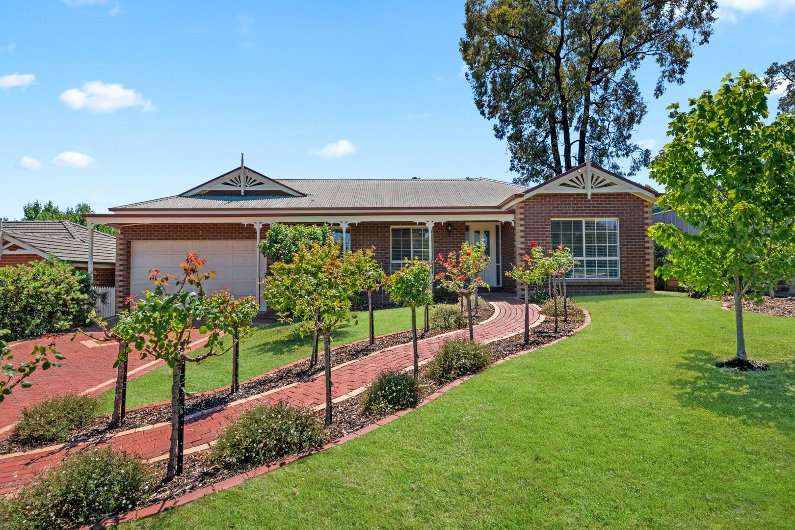 11 Cousins Street, Strathdale VIC 3550, Image 0