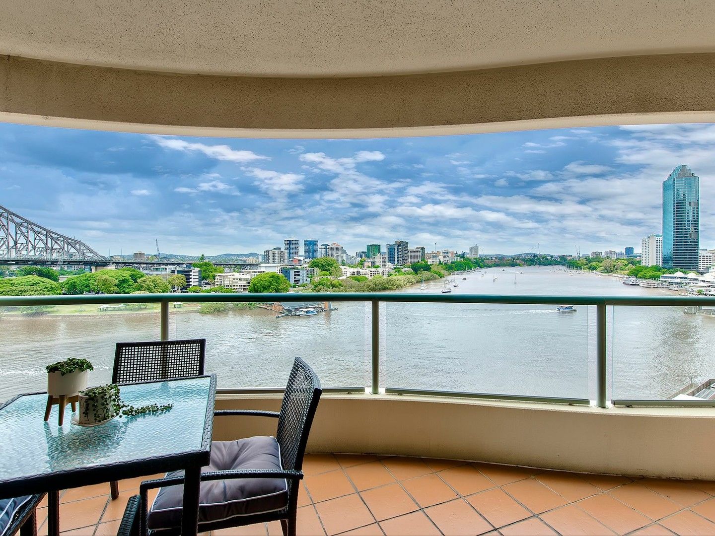 2 bedrooms Apartment / Unit / Flat in 50/501 Queen St BRISBANE CITY QLD, 4000