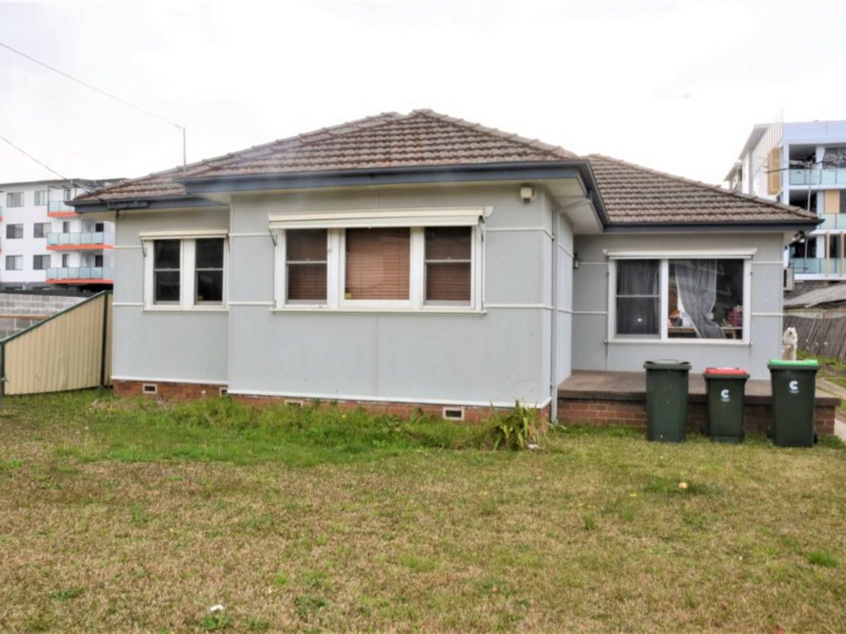 3 bedrooms House in 33 Toongabbie Road TOONGABBIE NSW, 2146