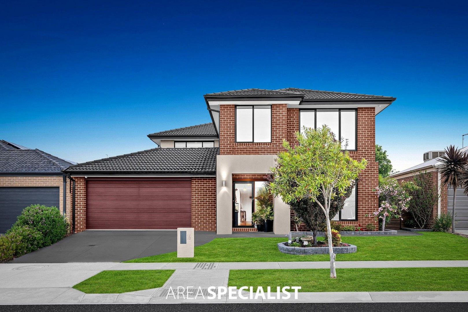 5 bedrooms House in 16 Compton Way CLYDE NORTH VIC, 3978