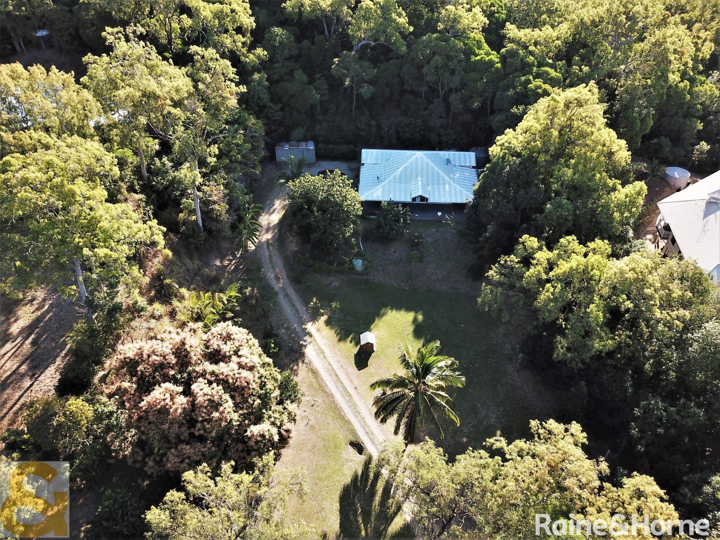 7779 Reynolds Road, Oak Beach Property History & Address Research