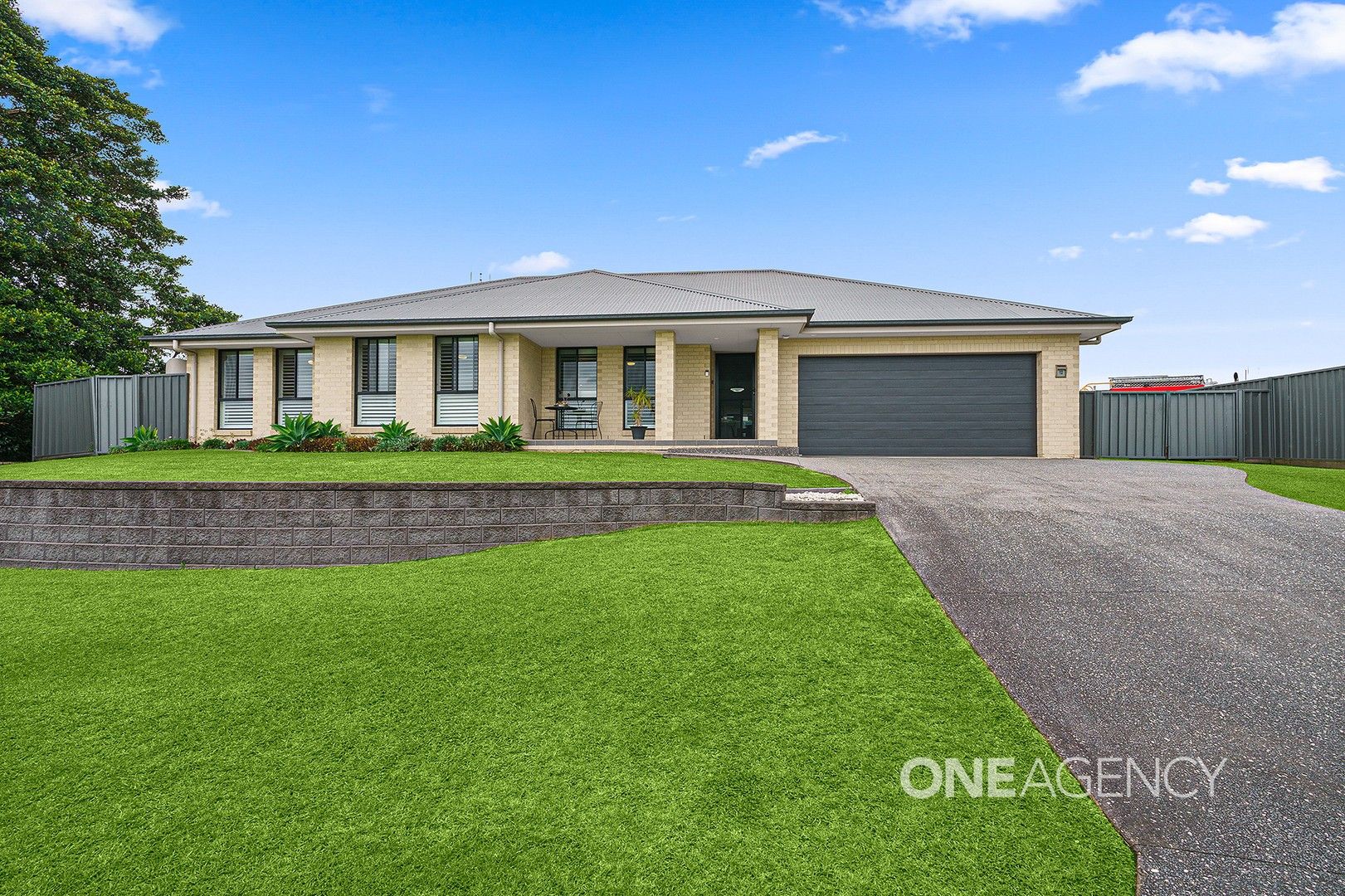 12 Banool Circuit, Bomaderry Property History & Address Research Domain