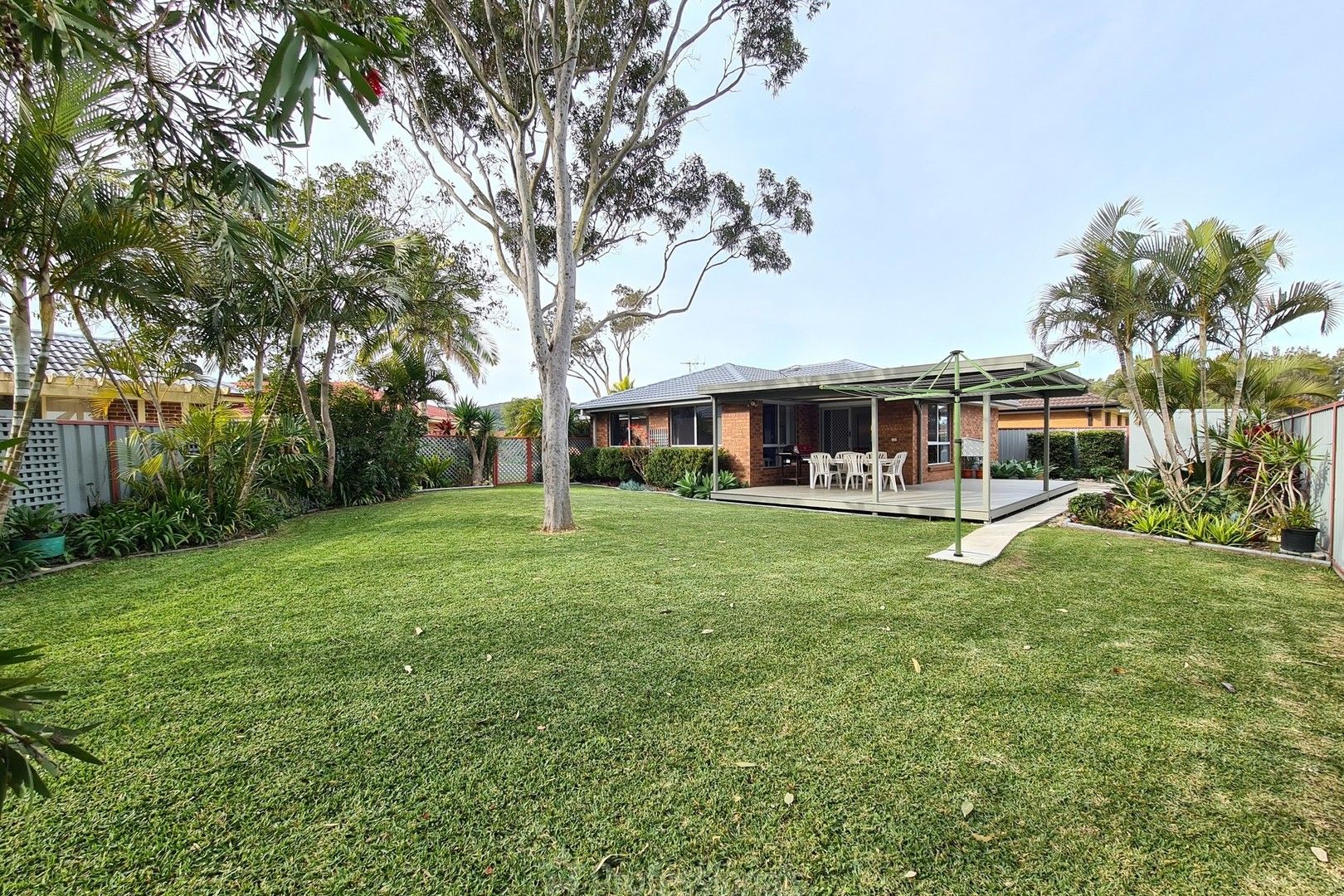 4 Ell Close, Forster Property History & Address Research Domain