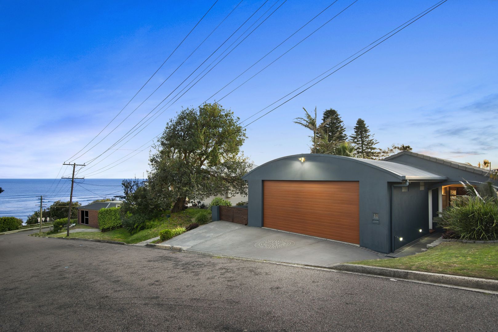 10 Henrys Road, Forresters Beach NSW 2260, Image 2