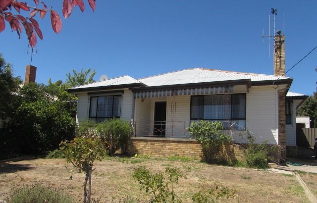 3 bedrooms House in 40 Richards Road CASTLEMAINE VIC, 3450