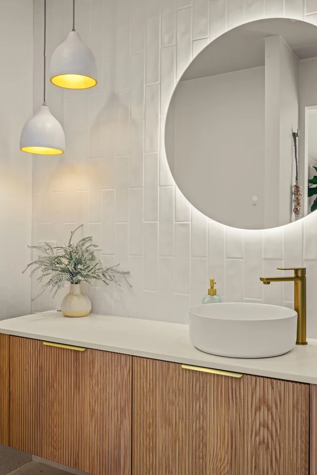 Additional image 16 of Palm Beach QLD 4221