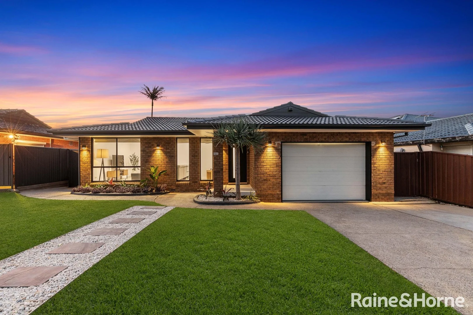 101 Melbourne Road, St Johns Park NSW 2176