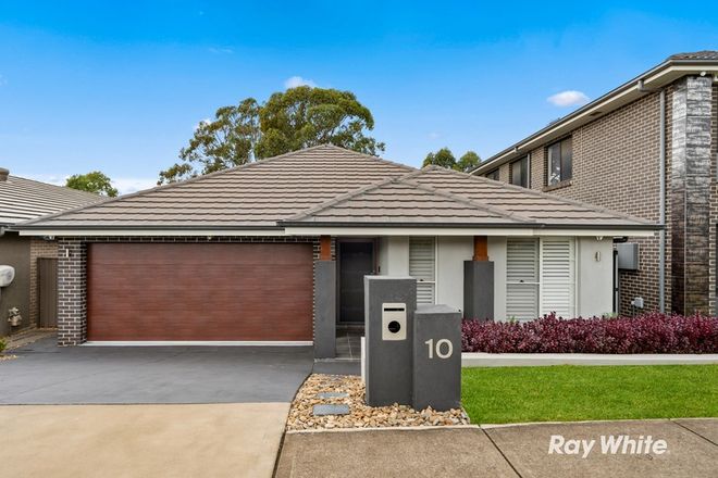 Picture of 10 Oakhill Crescent, COLEBEE NSW 2761