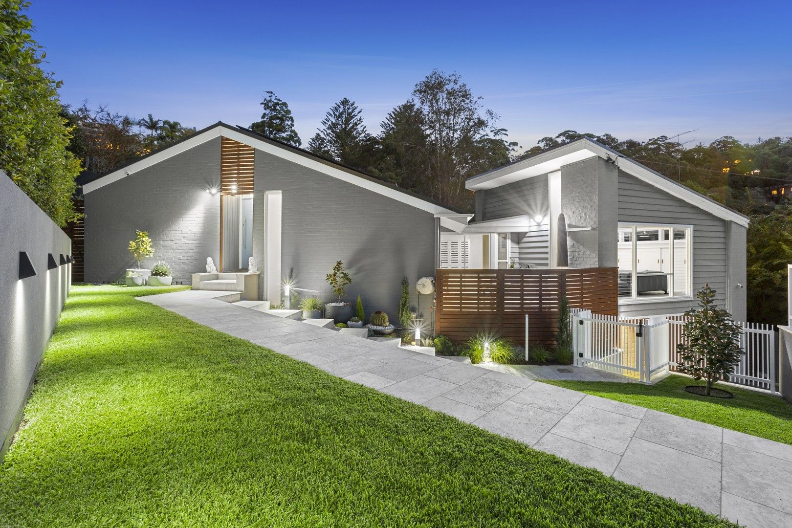 2 Kuyora Place, North Narrabeen NSW 2101, Image 0