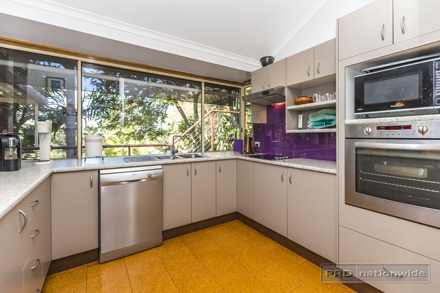 17 Charlton St, Eleebana NSW 2282, Image 2