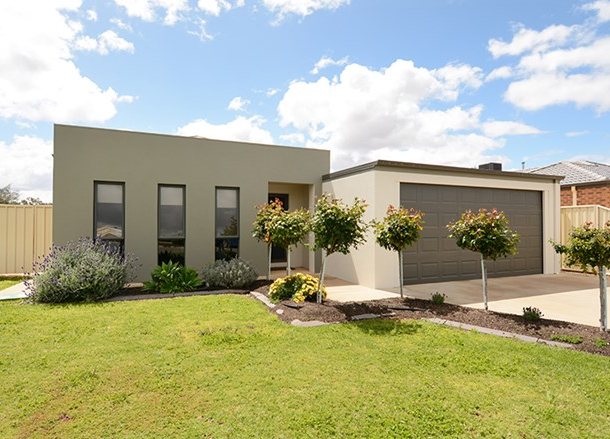 13 Suffolk Drive, Mildura VIC 3500