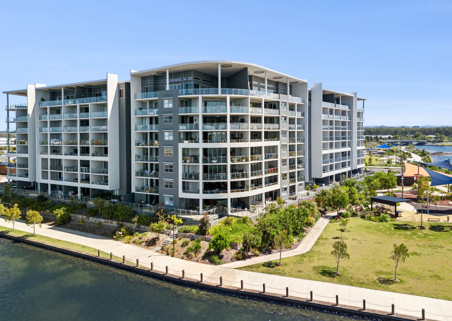 412/1 Waterside Retreat, Birtinya QLD 4575