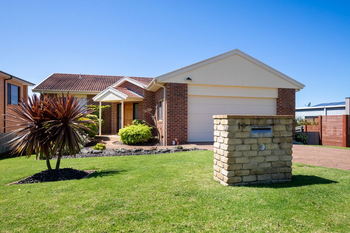 13 Curragudde Close, Pambula Beach NSW 2549, Image 1