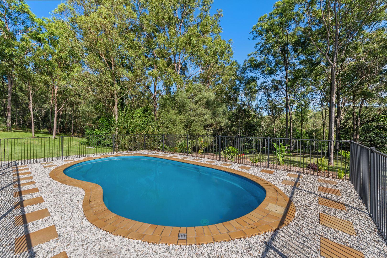 24 Barnes Court, Mount Crosby QLD 4306, Image 1