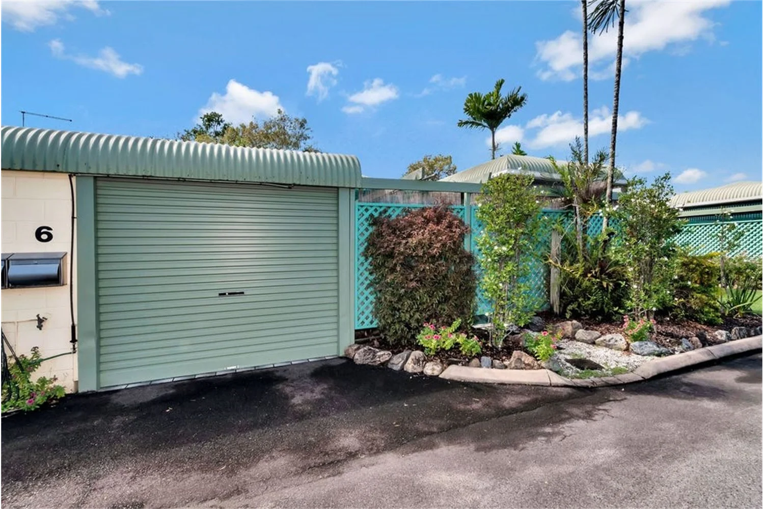 Manunda QLD 4870