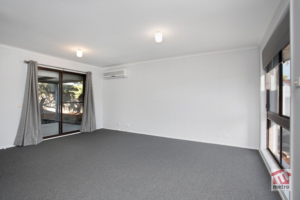 2 Cassia Court, Hoppers Crossing VIC 3029, Image 2