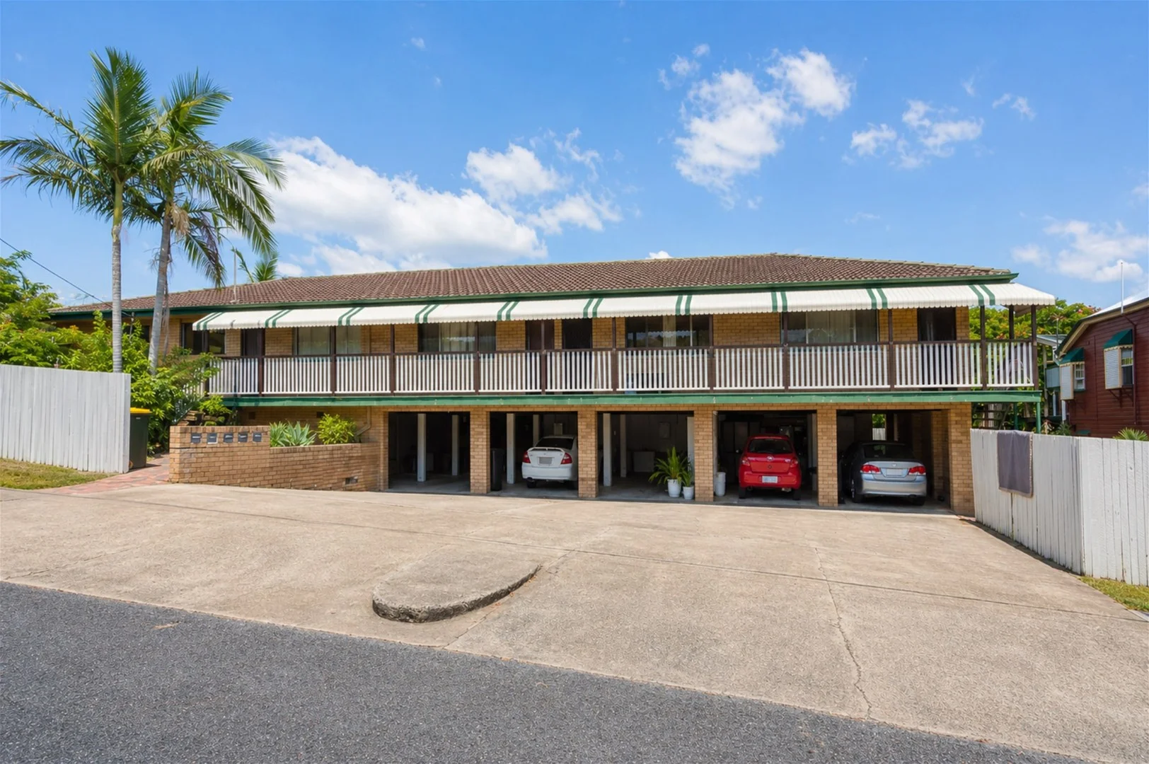 2/27 Knowsley Street, Stones Corner QLD 4120