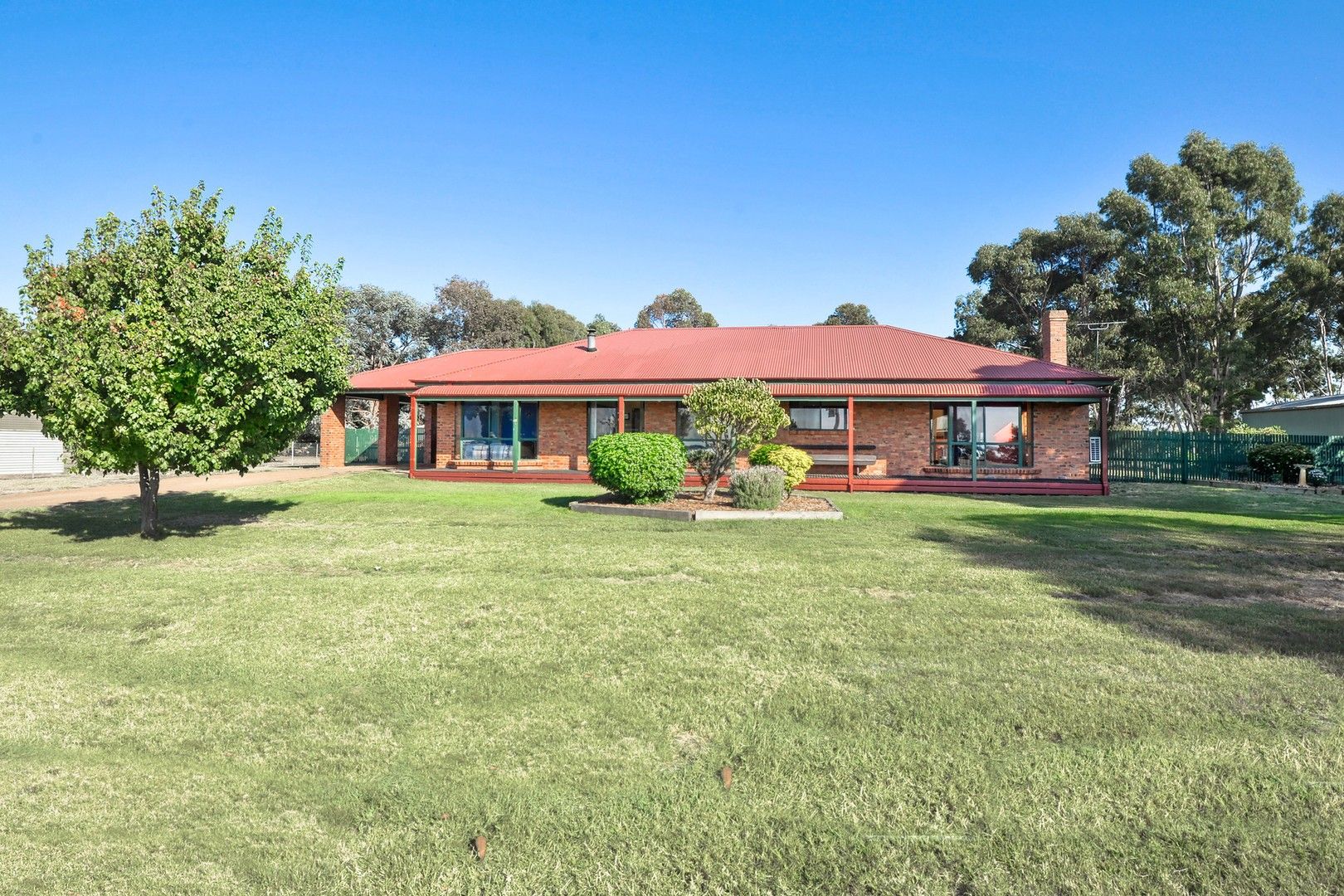 46 South Beach Road, Lake Bolac VIC 3351, Image 0