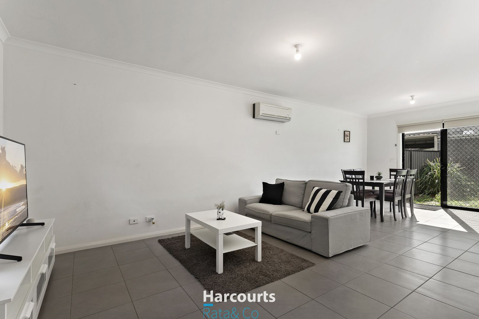 17 Huntingfield Street, Craigieburn VIC 3064, Image 2