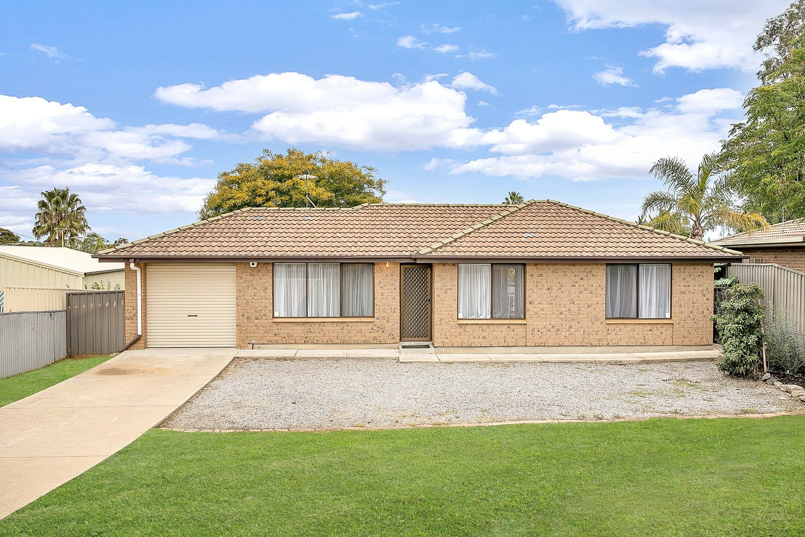 15 Leane Street, Huntfield Heights SA 5163, Image 0