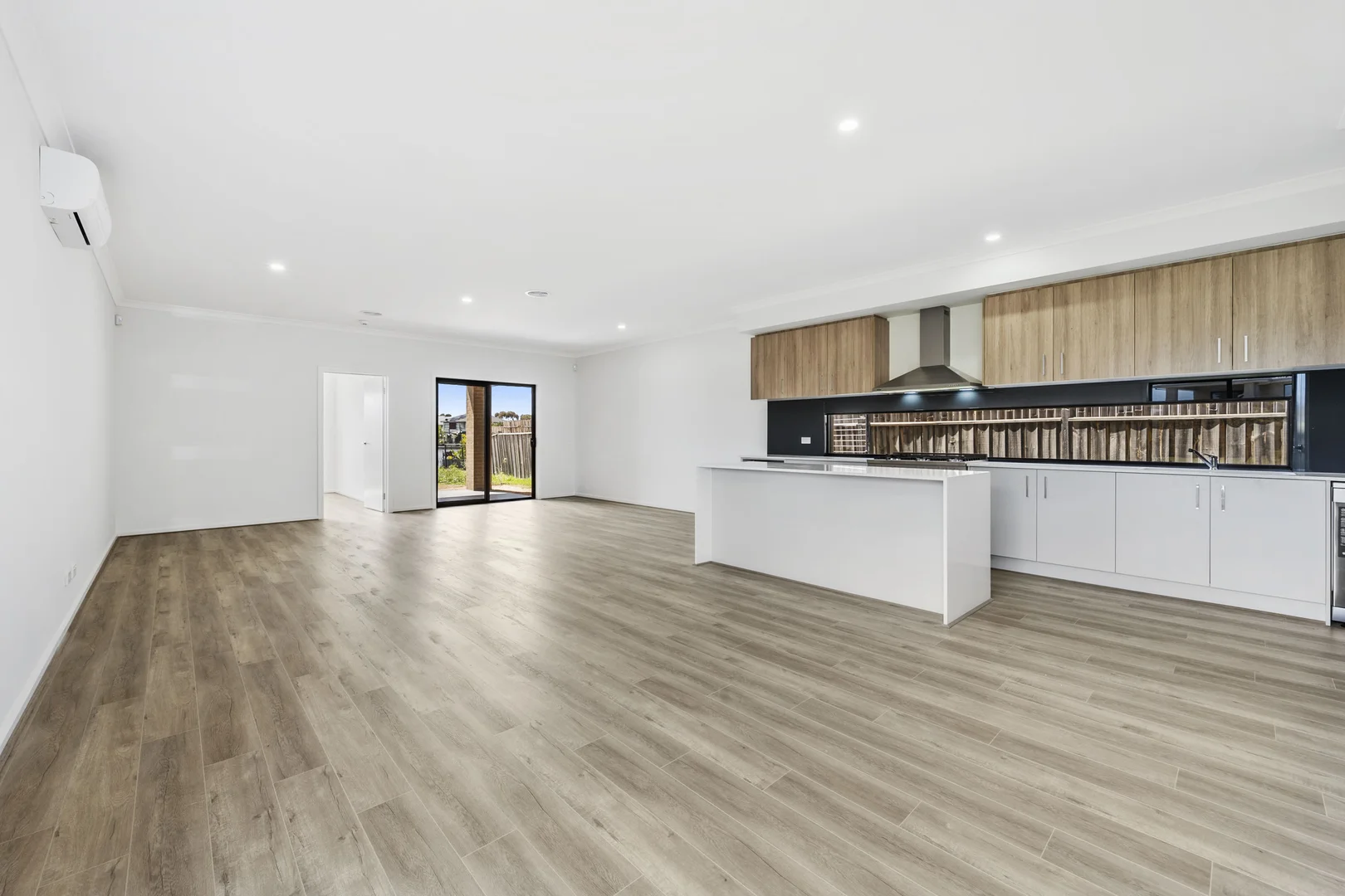 Additional image 6 of 159 Sanctuary Lakes South Boulevard, Sanctuary Lakes VIC 3030