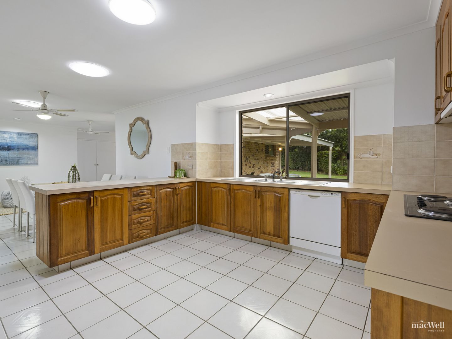 2 Traminer Court, Thornlands QLD 4164, Image 2