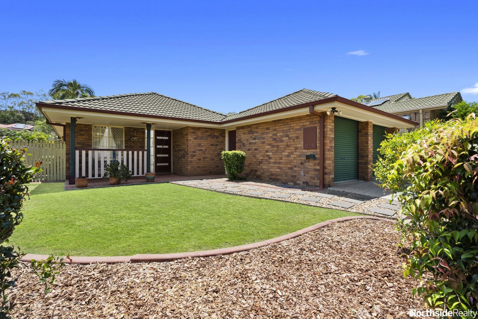 4 Sunblest Ct, Eatons Hill QLD 4037, Image 1